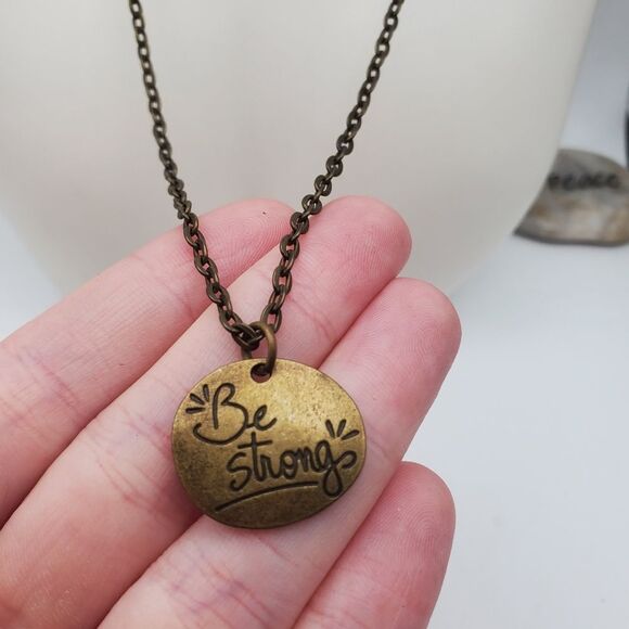 Be strong copper brushed‎ necklace inspirational quotes - Picture 2 of 2